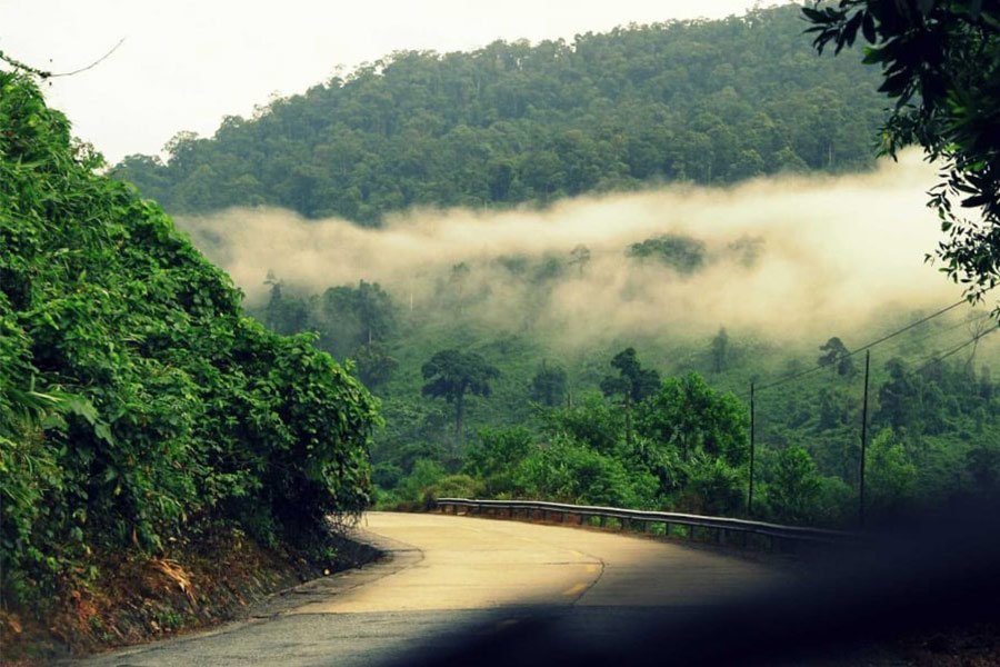 CYCLING TOUR: LEGENDS OF THE HO CHI MINH TRAIL & CENTRAL COAST SYMPHONY 10 DAYS